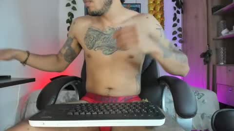 mikee_scooth online show from 01.30.25