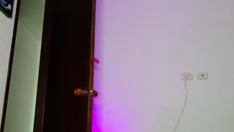 mikegaitan1 online show from 10.20.25