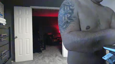 mikehtxxx1219 online show from 01.28.25