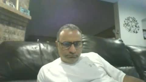 Snapshot of mikej143 chatting on 10.11.25 mikej143 online show from 10.11.25
