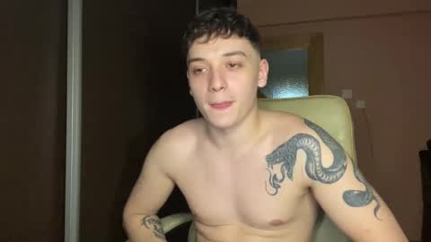 Snapshot of mikelaur chatting on 02.25.25 MikeLaur online show from 02.25.25