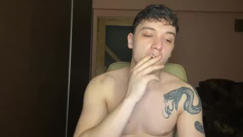 Snapshot of mikelaur chatting on 03.11.25 MikeLaur online show from 03.11.25