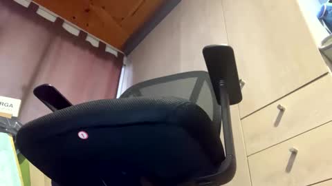 Snapshot of miker1239 chatting on 09.16.25 miker1239 online show from 09.16.25