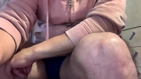 Snapshot of miker1239 chatting on 10.13.25 miker1239 online show from 10.13.25