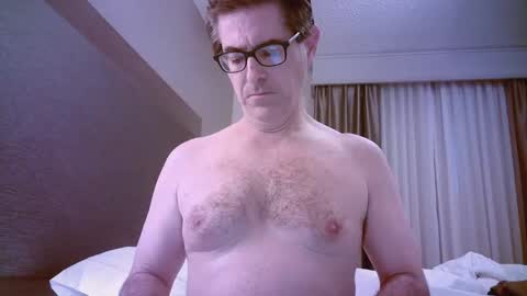 Snapshot of mikewulds chatting on 01.12.25 Mike online show from 01.12.25