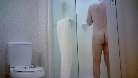 Snapshot of mikewulds chatting on 01.13.25 Mike online show from 01.13.25