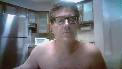 Snapshot of mikewulds chatting on 02.03.25 Mike online show from 02.03.25