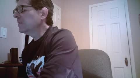 Snapshot of mikewulds chatting on 02.22.25 Mike online show from 02.22.25