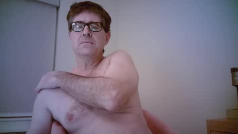 Snapshot of mikewulds chatting on 12.04.25 Mike online show from 12.04.25