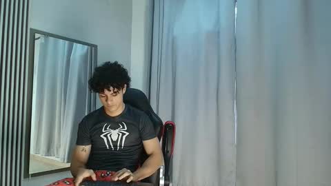 Snapshot of mikey_banji chatting on 09.30.25 mikey_banji online show from 09.30.25