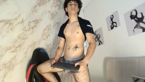 Snapshot of mikey_banji chatting on 12.03.25 mikey_banji online show from 12.03.25