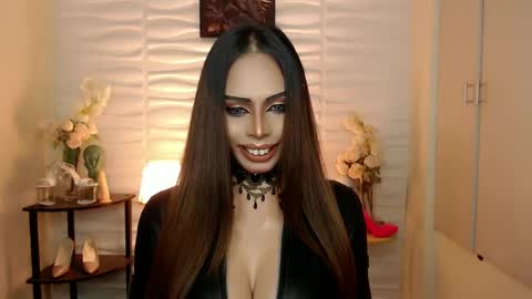 Mistress MikeyAlawi online show from 12.08.24