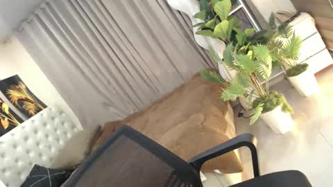 Theresa Luna online show from 04.11.26