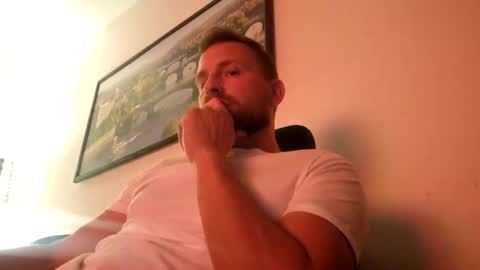 Snapshot of mikhael767676 chatting on 10.01.25 mikhael767676 online show from 10.01.25