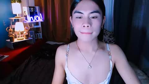 Mikhayla and Zeus online show from 01.12.25