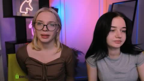 miki_ti online show from 12.19.25