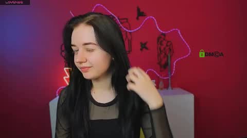 miki_ti online show from 04.19.26