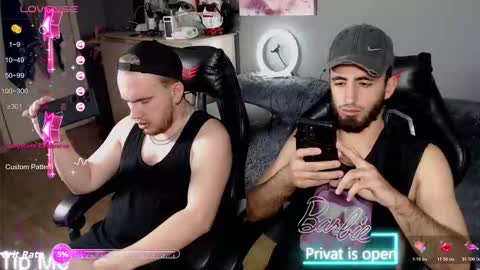 MIKI ENN ALEKS online show from 10.22.25