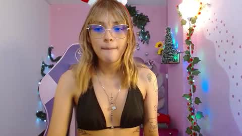 Mikka 3 online show from 11.28.25