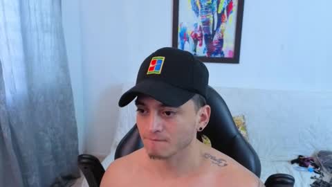 Snapshot of mikke_love chatting on 11.20.25 MIKKE online show from 11.20.25