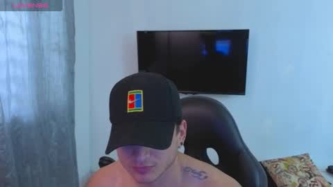 Snapshot of mikke_love chatting on 12.17.25 MIKKE online show from 12.17.25