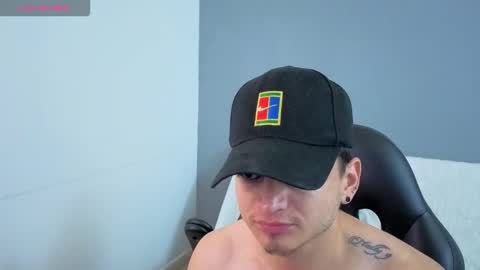 Snapshot of mikke_love chatting on 02.05.26 MIKKE online show from 02.05.26