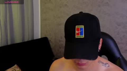 Snapshot of mikke_love chatting on 02.28.26 MIKKE online show from 02.28.26