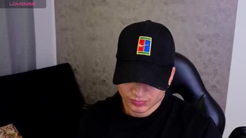 Snapshot of mikke_love chatting on 03.01.26 MIKKE online show from 03.01.26