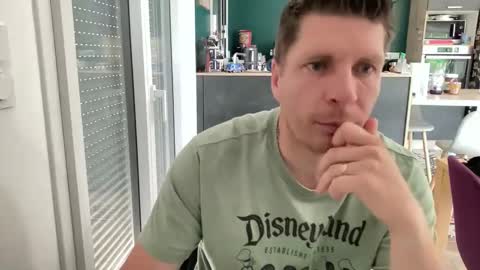 Snapshot of miklp8463 chatting on 06.09.26 miklp8463 online show from 06.09.26