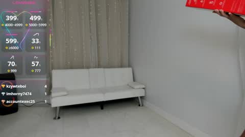 Snapshot of mikmagik chatting on 11.05.25 Mikaylah online show from 11.05.25