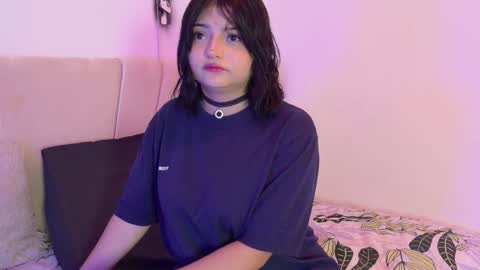 Snapshot of mikoto_urab chatting on 11.11.25 Mikoto Urb online show from 11.11.25