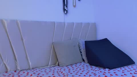 Snapshot of mikoto_urab chatting on 11.20.25 Mikoto Urb online show from 11.20.25