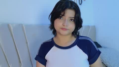 Snapshot of mikoto_urab chatting on 11.25.25 Mikoto Urb online show from 11.25.25