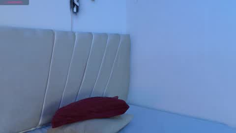 Snapshot of mikoto_urab chatting on 12.13.25 Mikoto Urb online show from 12.13.25