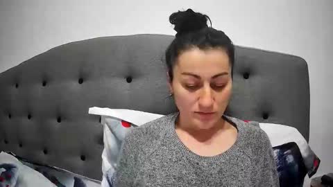 Mikyloveu online show from 01.06.26