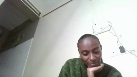 Snapshot of mil_milon chatting on 06.03.26 Milo online show from 06.03.26