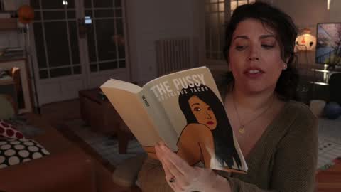 Snapshot of mila_ chatting on 01.16.25 Princess Consuela Banana Hammock online show from 01.16.25