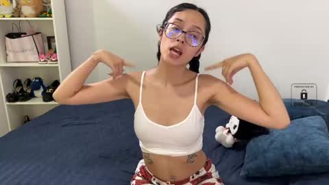 Mila and albert online show from 04.22.26