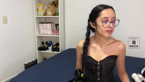 Mila and albert online show from 04.25.26