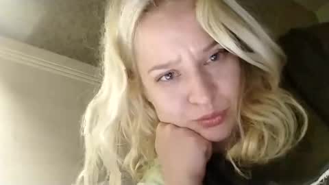Mila 420 online show from 05.14.26