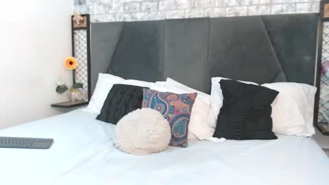 mila_adamss online show from 11.08.25