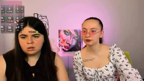 Snapshot of mila_glow chatting on 09.11.25 mila_glow online show from 09.11.25