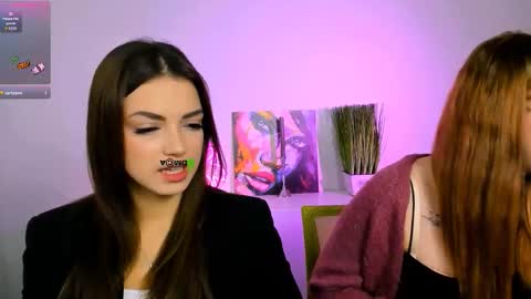 Snapshot of mila_glow chatting on 09.12.25 mila_glow online show from 09.12.25