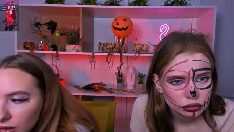 Snapshot of mila_glow chatting on 10.29.25 mila_glow online show from 10.29.25