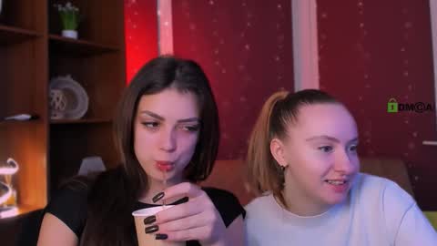 Snapshot of mila_glow chatting on 11.25.25 mila_glow online show from 11.25.25