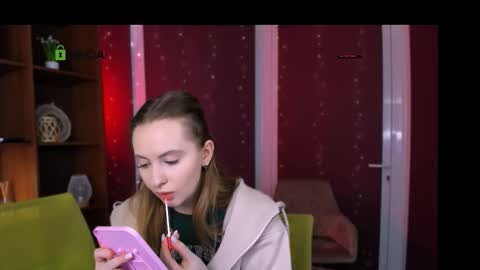 Snapshot of mila_glow chatting on 11.27.25 mila_glow online show from 11.27.25