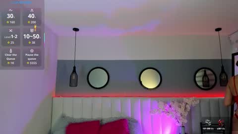 Snapshot of mila_hank chatting on 09.26.25 mila_hank online show from 09.26.25