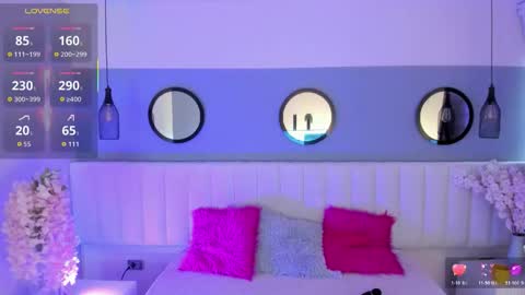 Snapshot of mila_hank chatting on 11.06.25 mila_hank online show from 11.06.25