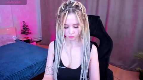 mila_kinor online show from 01.12.25
