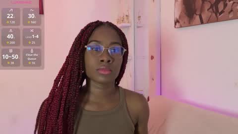 Snapshot of mila_n_max chatting on 11.20.25 Mila Max online show from 11.20.25